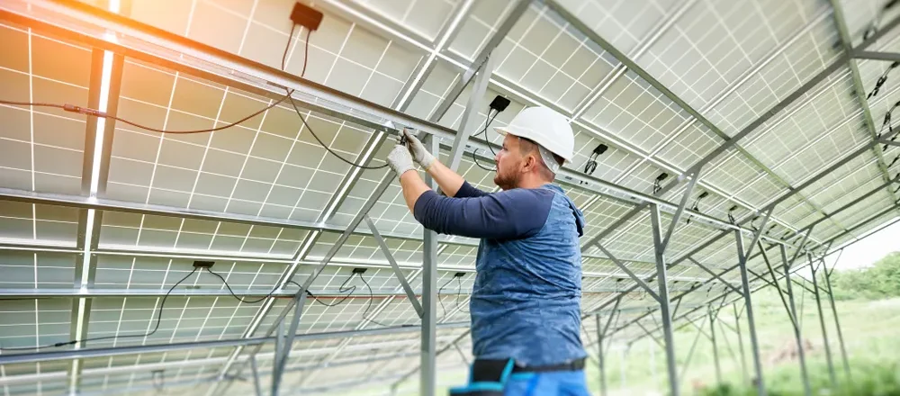 Earth Solar Panels in Pakistan